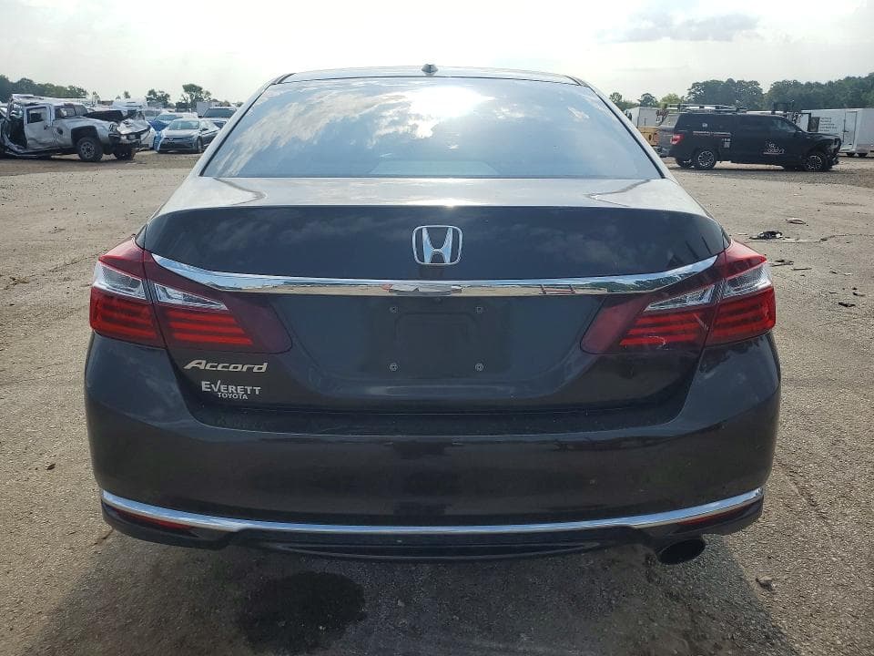 2017 HONDA ACCORD EX 6