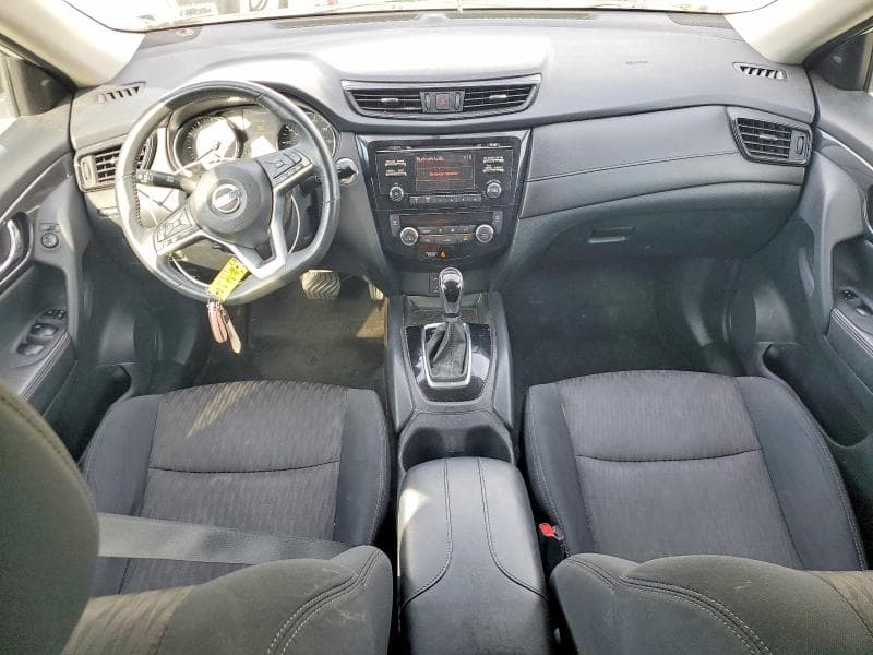2017 NISSAN ROGUE SV 8
