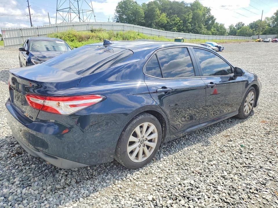 2020 TOYOTA CAMRY LE 3