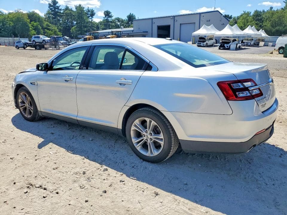 2018 FORD TAURUS SE 2