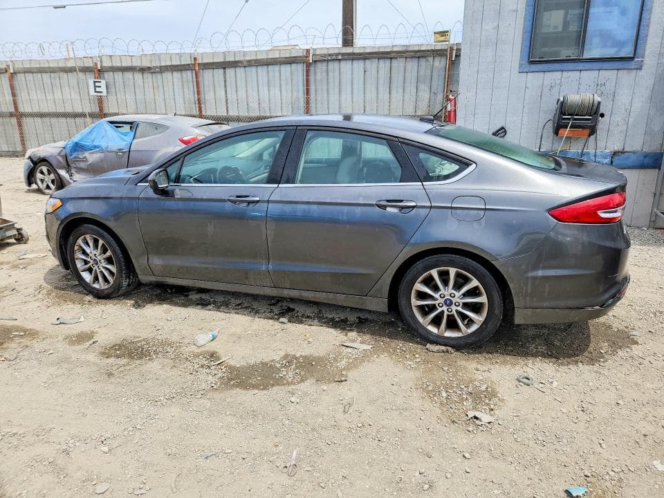 2017 FORD FUSION SE 2