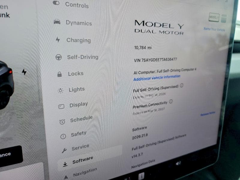 2026 TESLA MODEL Y 9