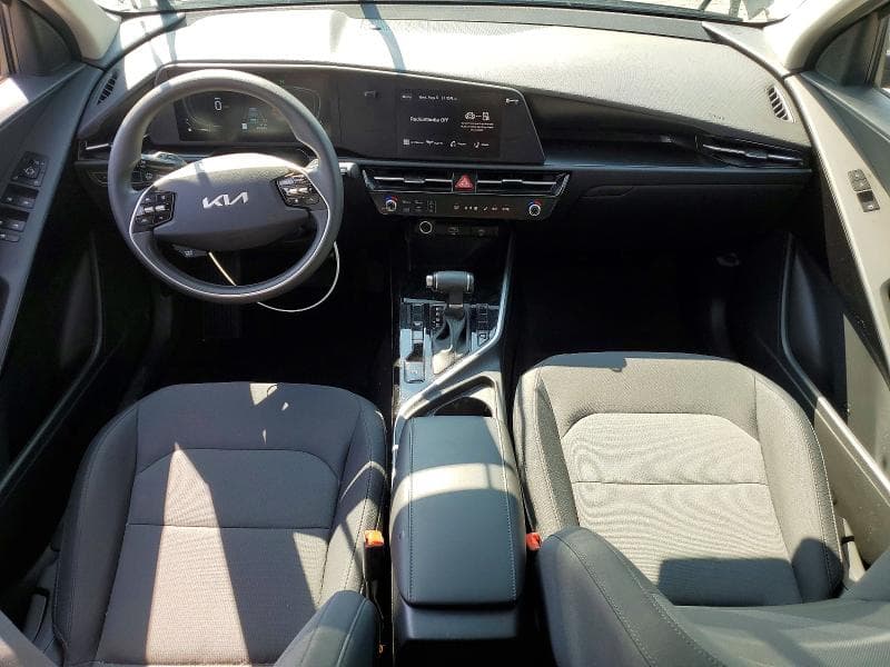 2024 KIA NIRO LX 8