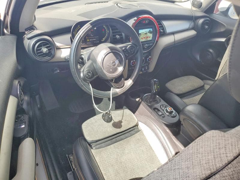 2021 MINI COOPER SE 8