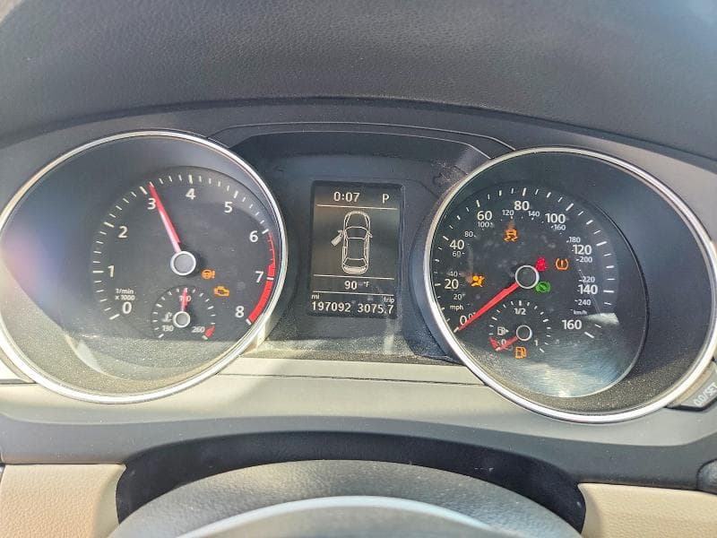 2018 VOLKSWAGEN JETTA SE 9