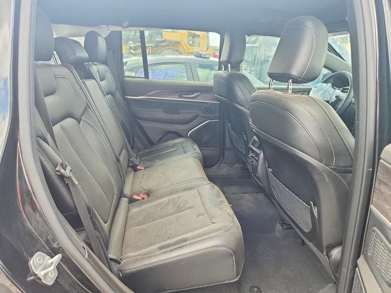 2025 JEEP GRAND CHEROKEE 4XE 11