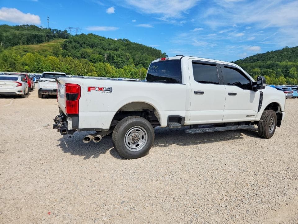 2023 FORD F350 SUPER DUTY 3