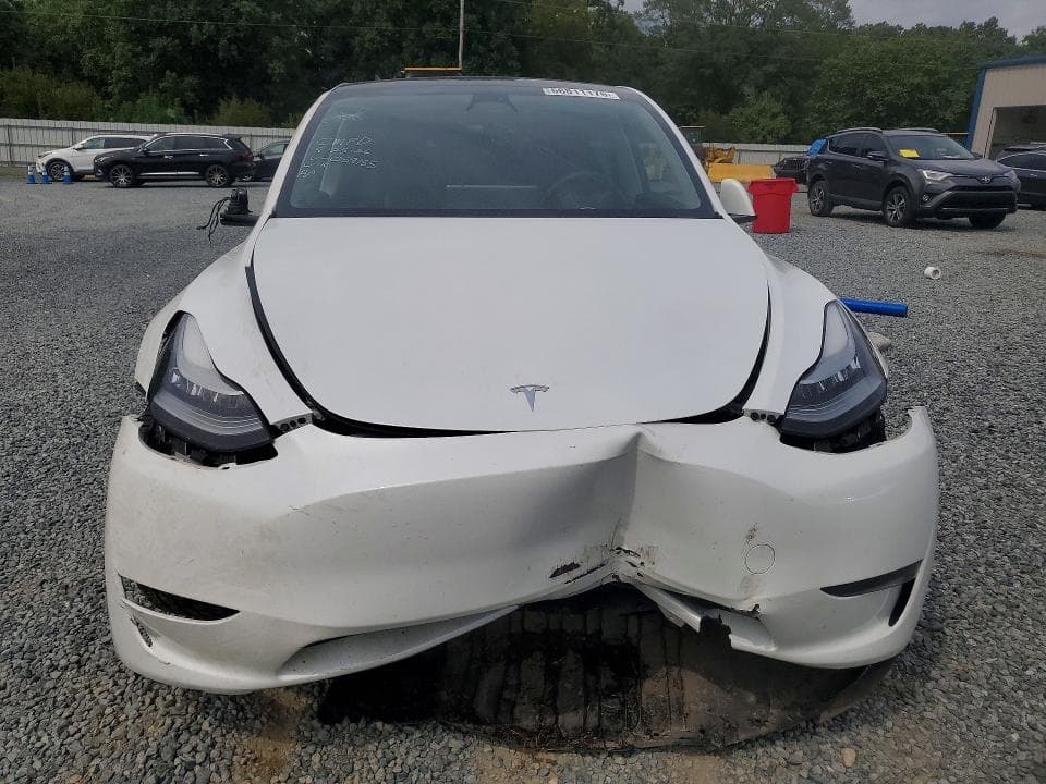 2023 TESLA MODEL Y 5