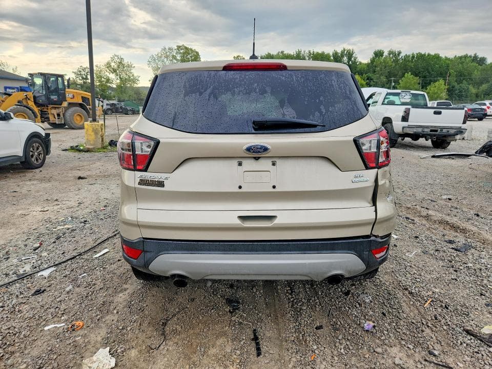 2017 FORD ESCAPE SE 6