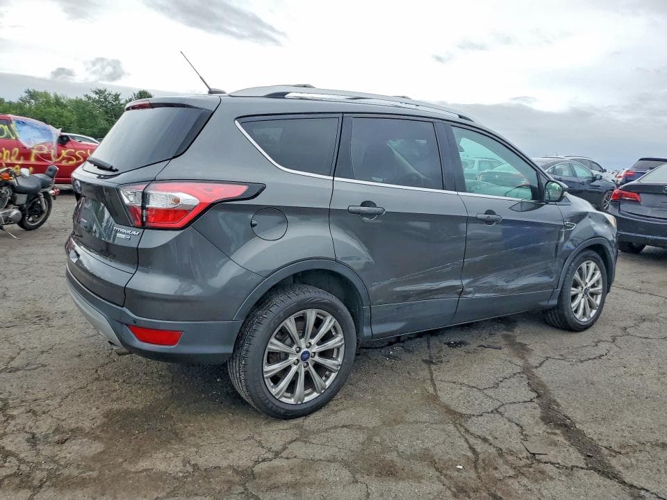 2017 FORD ESCAPE TITANIUM 3