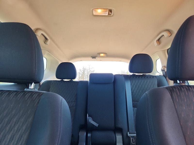 2018 NISSAN ROGUE S 10