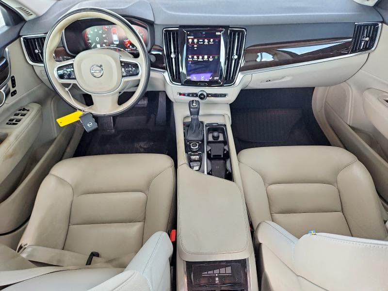 2017 VOLVO S90 T6 MOMENTUM 8