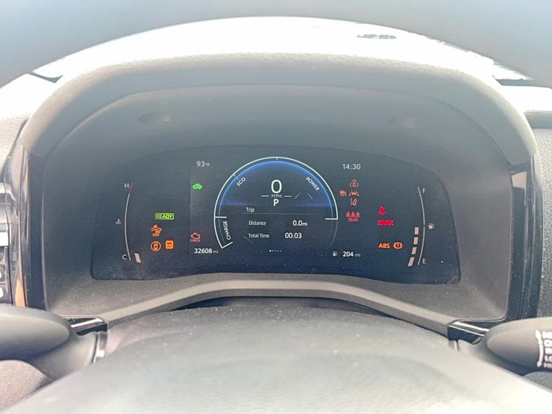 2025 TOYOTA CAMRY LE 8