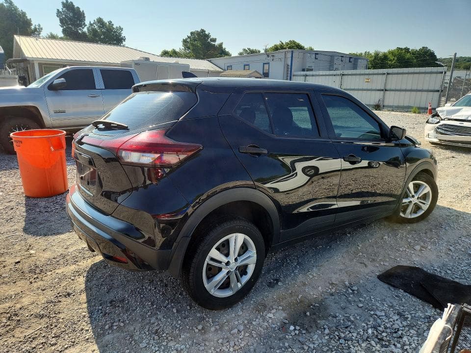 2023 NISSAN KICKS S 3