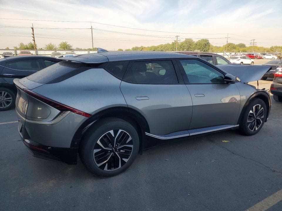 2024 KIA EV6 WIND 3