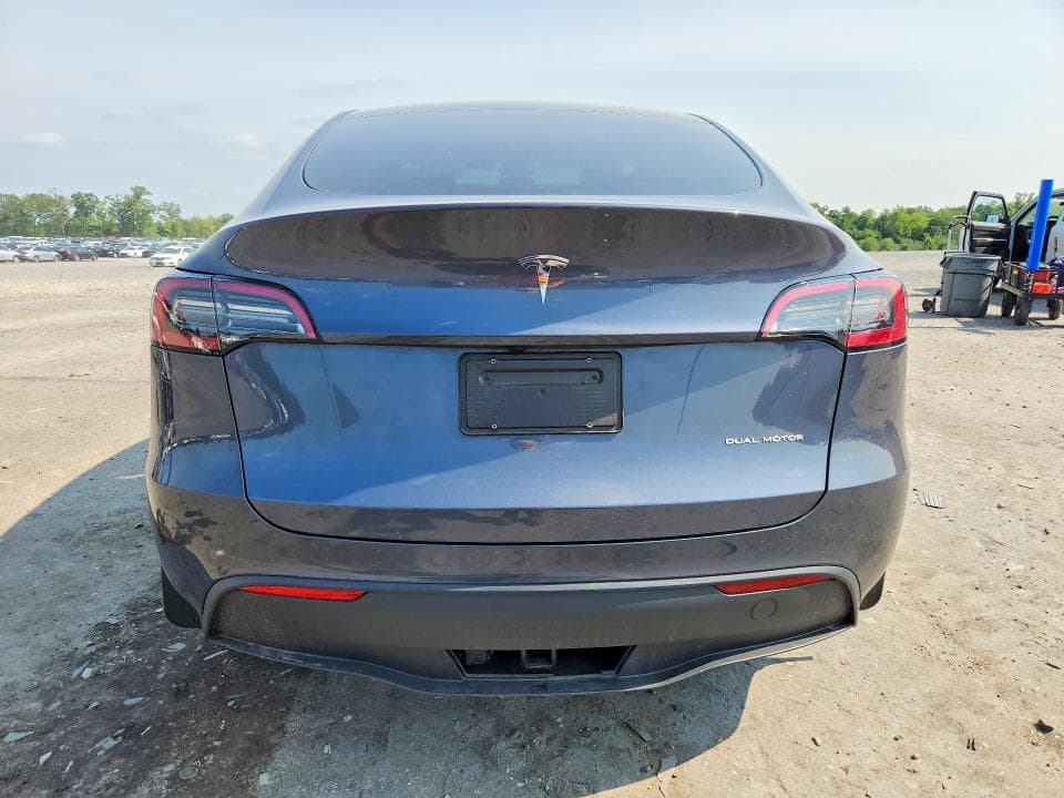 2023 TESLA MODEL Y 6