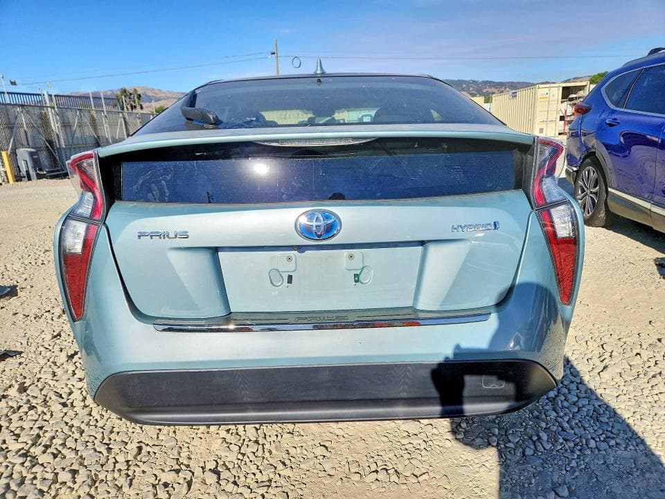 2017 TOYOTA PRIUS TWO 6