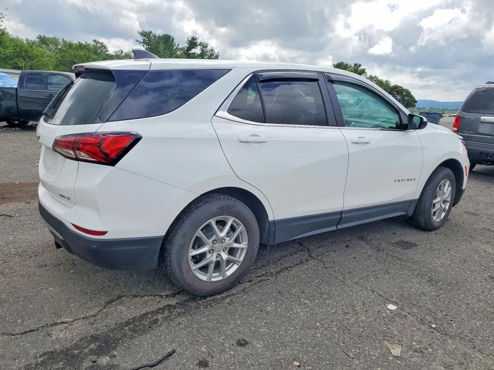 2024 CHEVROLET EQUINOX LT 3
