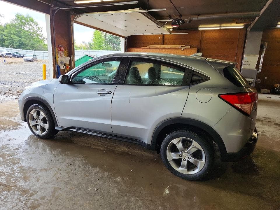 2018 HONDA HR-V LX 2