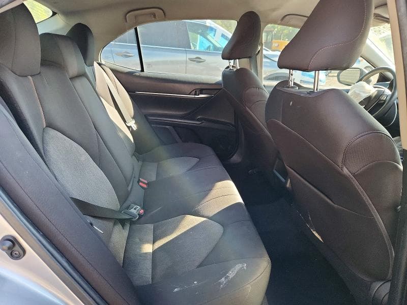 2020 TOYOTA CAMRY LE 10