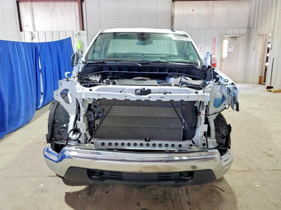 2025 CHEVROLET SILVERADO C1500 5
