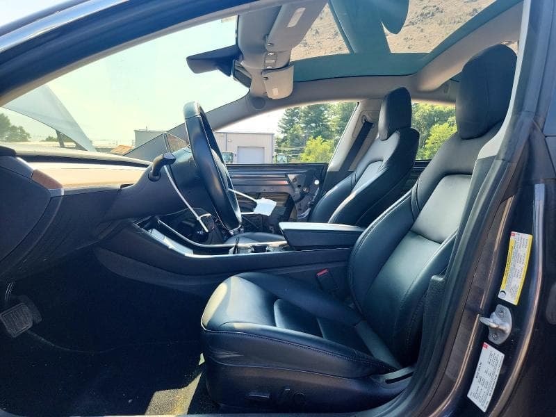 2018 TESLA MODEL 3 7