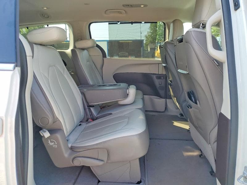 2017 CHRYSLER PACIFICA TOURING L PLUS 11