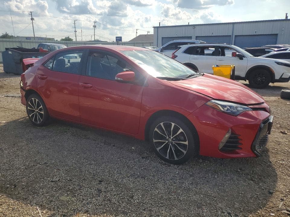 2017 TOYOTA COROLLA SE 4