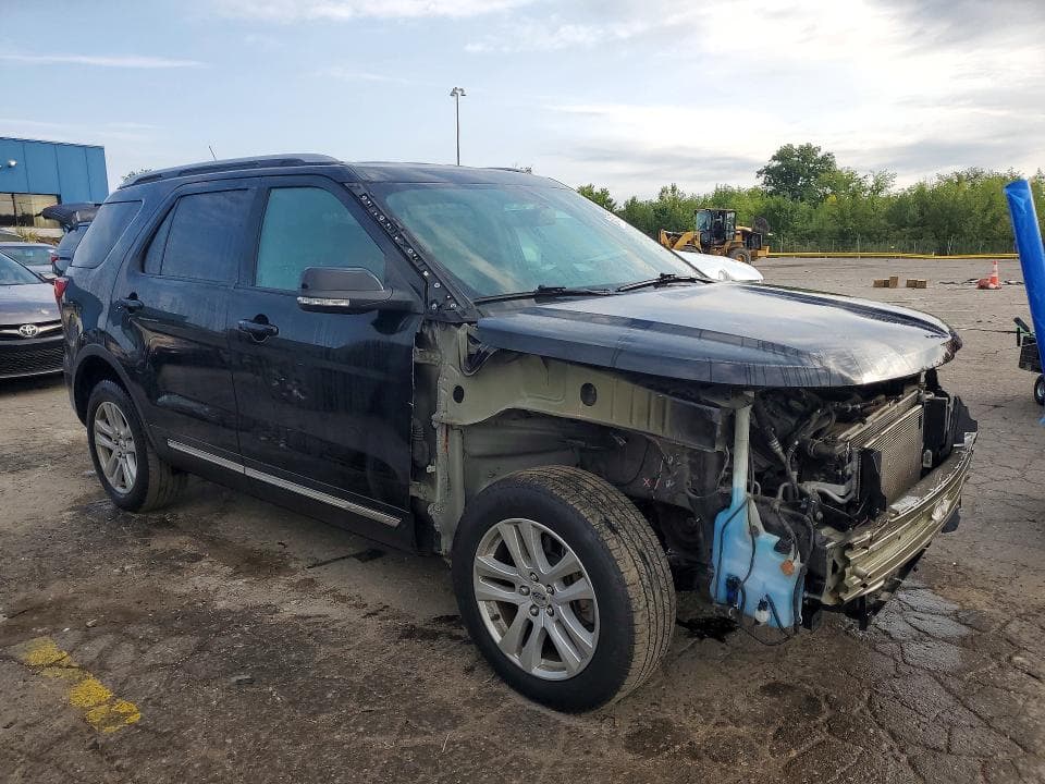 2018 FORD EXPLORER XLT 4