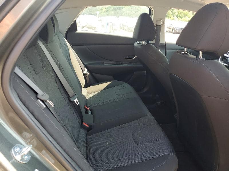 2024 HYUNDAI ELANTRA SE 10
