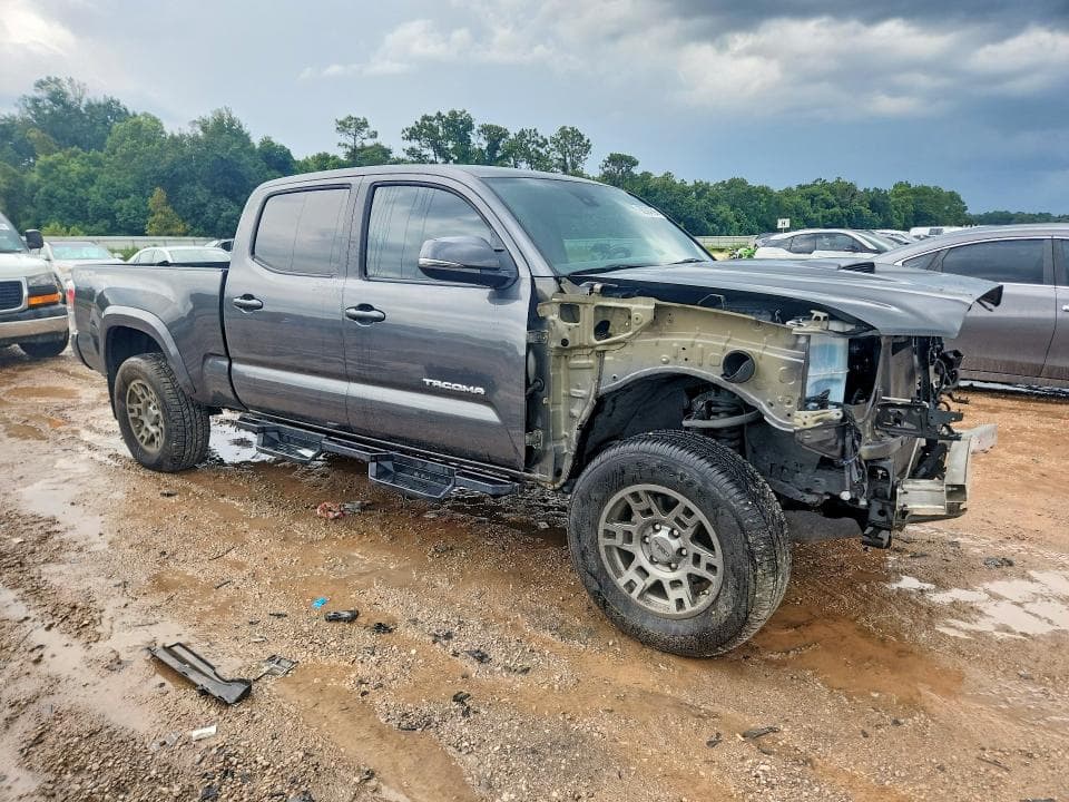 2020 TOYOTA TACOMA TRD SPORT 4
