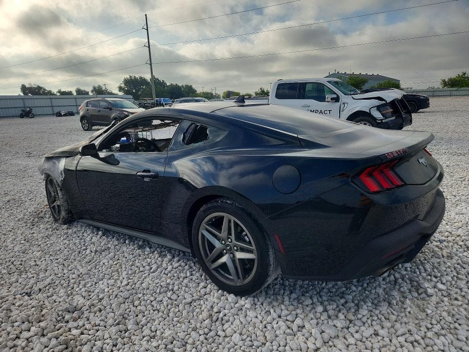 2025 FORD MUSTANG 2