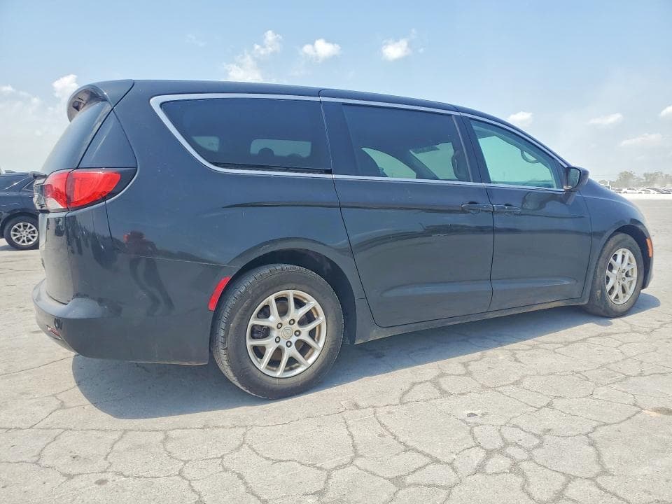 2017 CHRYSLER PACIFICA TOURING 3