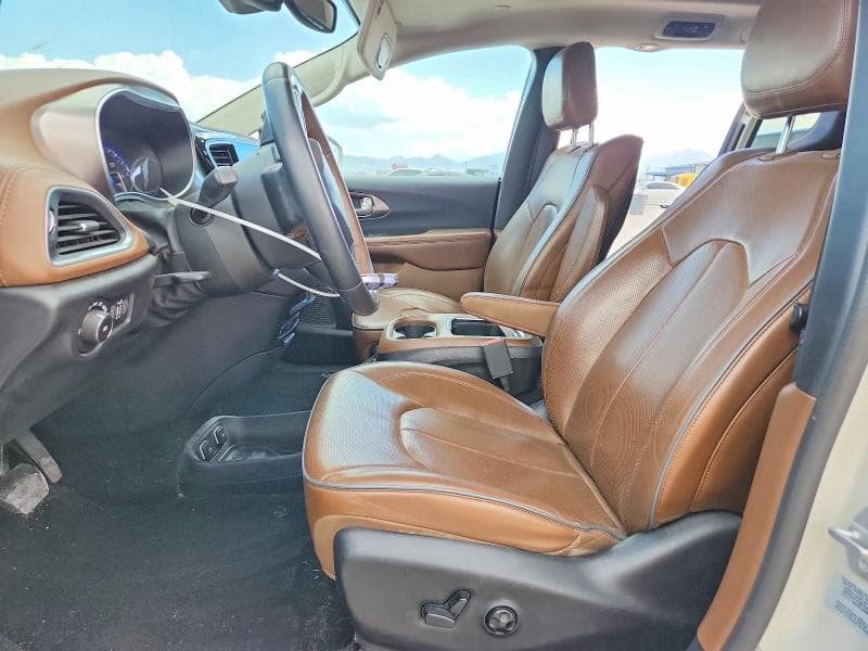 2017 CHRYSLER PACIFICA LIMITED 7