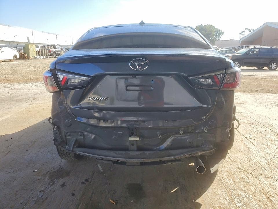 2019 TOYOTA YARIS LE 6