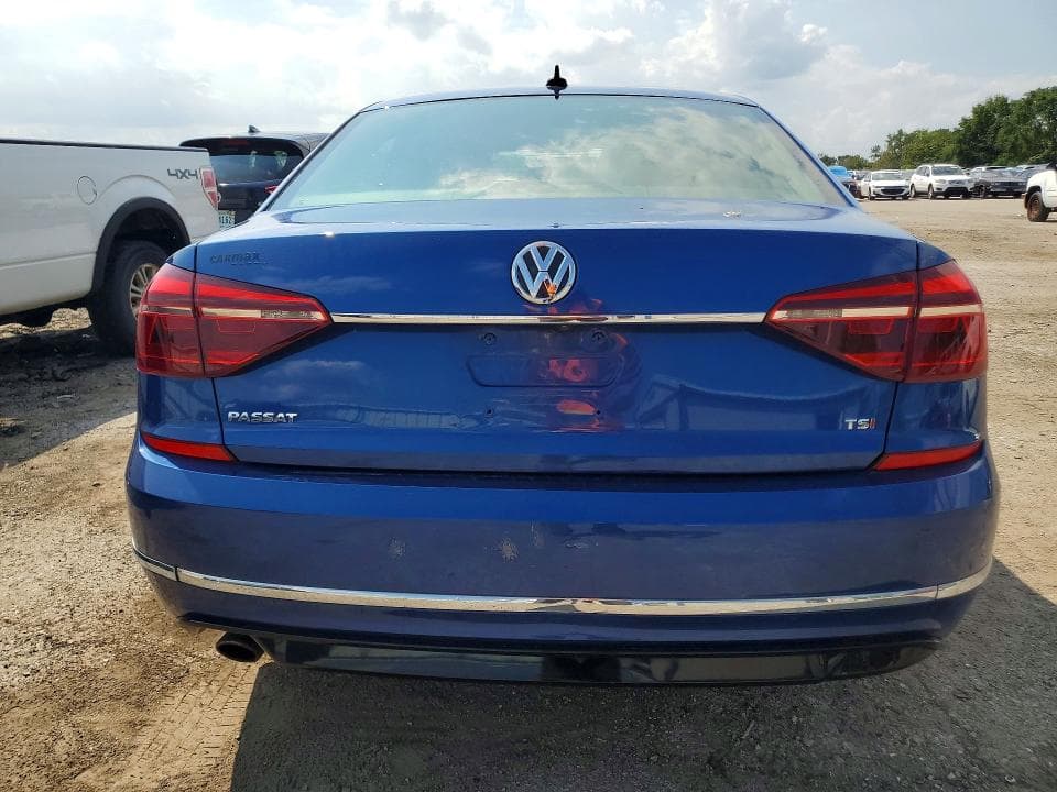 2017 VOLKSWAGEN PASSAT R-LINE 6
