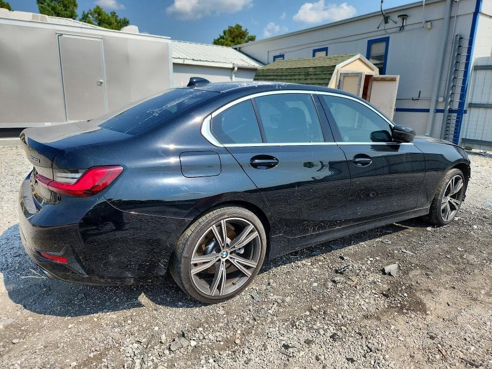 2022 BMW 330XI 3