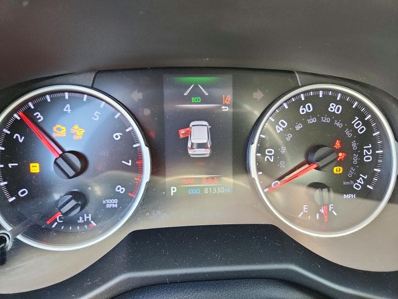 2021 TOYOTA RAV4 LE 9