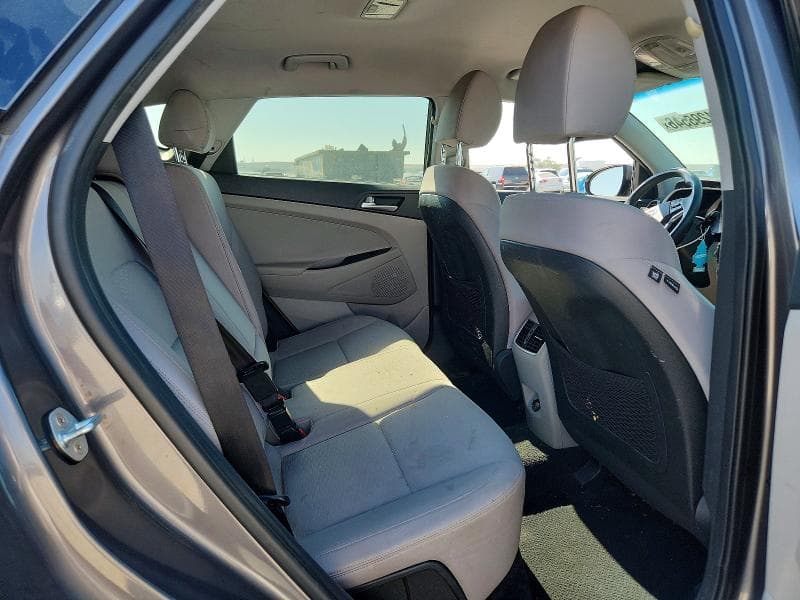2020 HYUNDAI TUCSON SEL 10