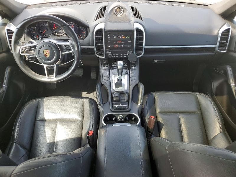 2018 PORSCHE CAYENNE 8