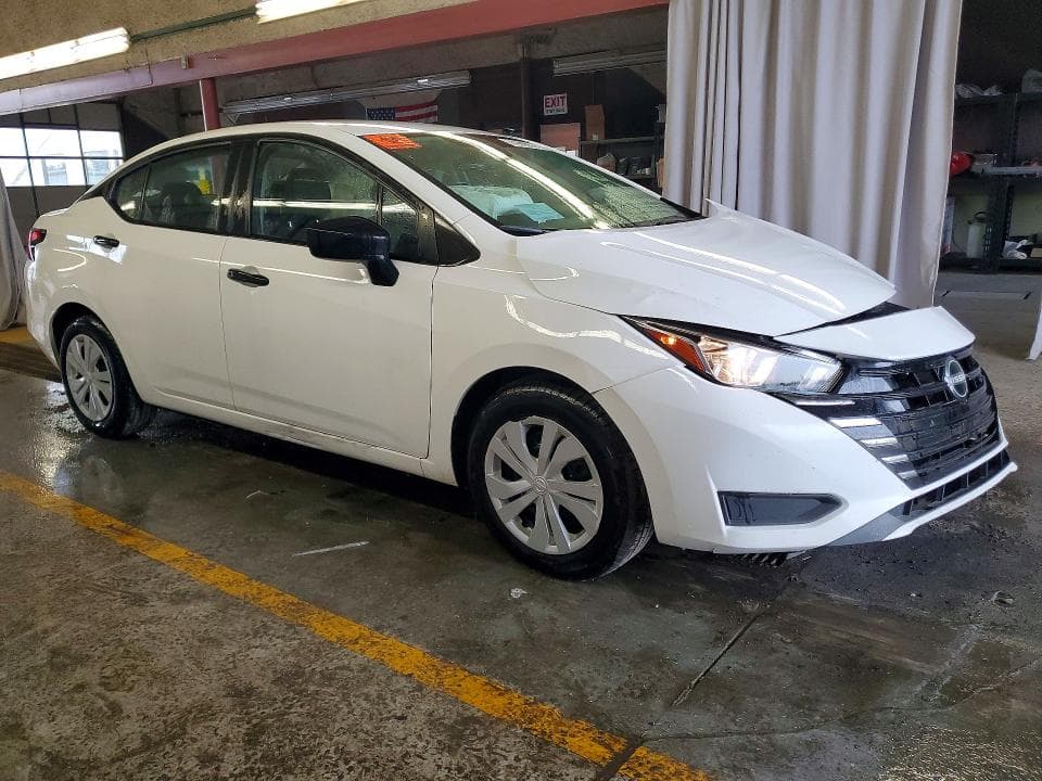 2023 NISSAN VERSA S 4