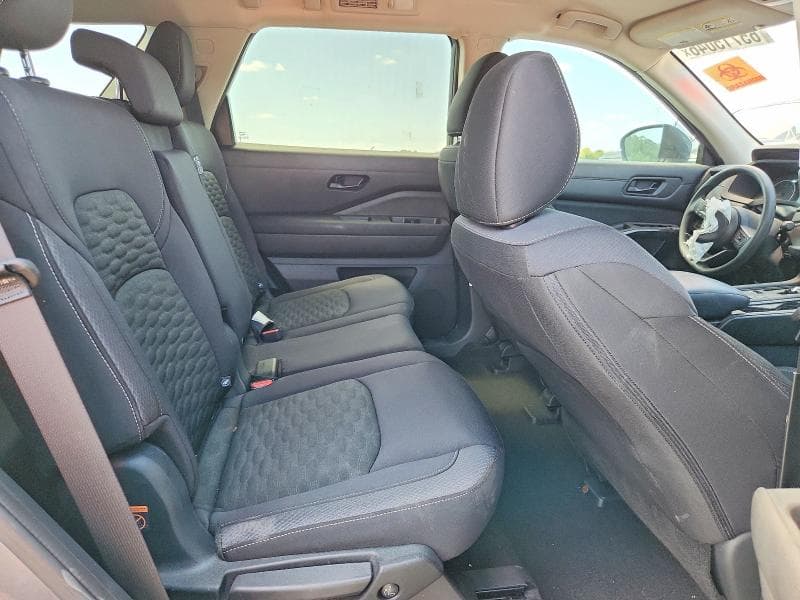 2024 NISSAN PATHFINDER S 11