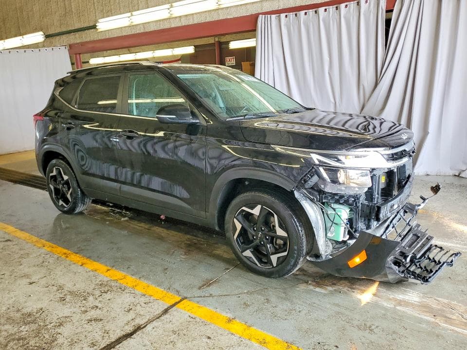 2025 KIA SELTOS EX 4
