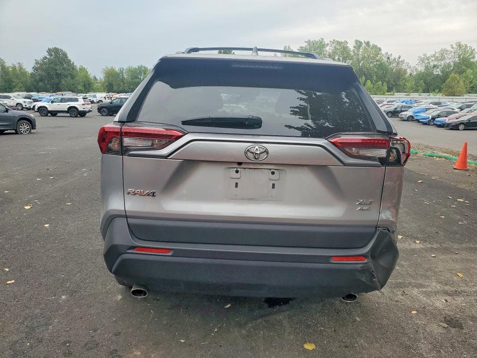 2019 TOYOTA RAV4 XLE PREMIUM 6