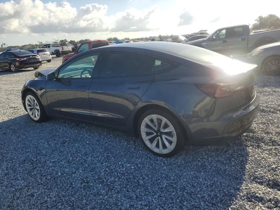 2022 TESLA MODEL 3 2