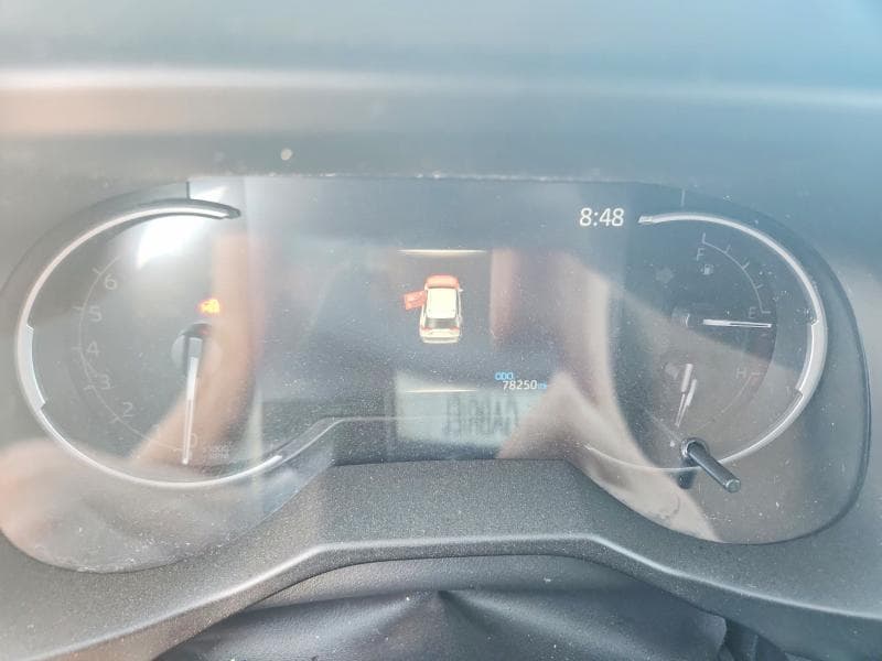 2019 TOYOTA RAV4 ADVENTURE 9