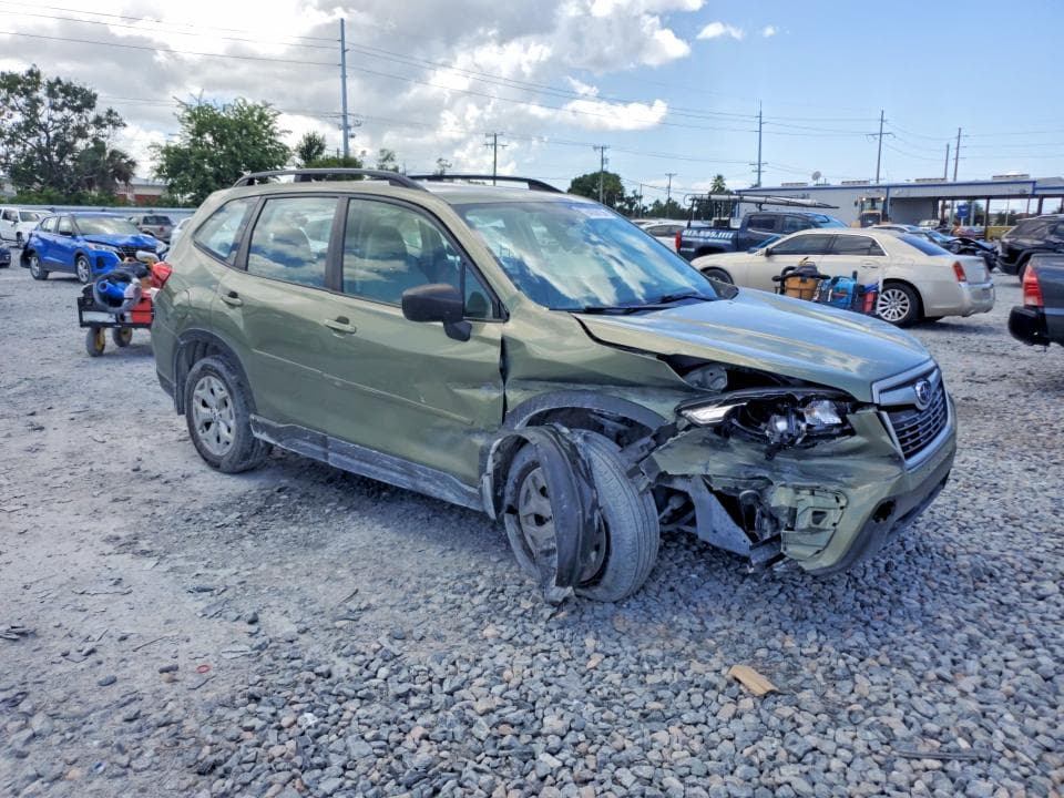 2019 SUBARU FORESTER 4