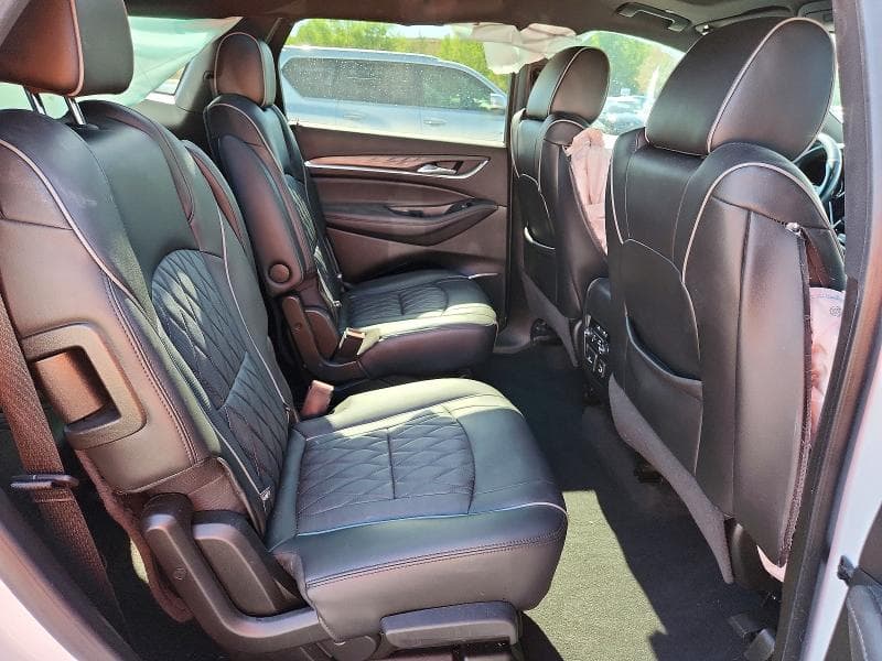 2023 BUICK ENCLAVE AVENIR 11