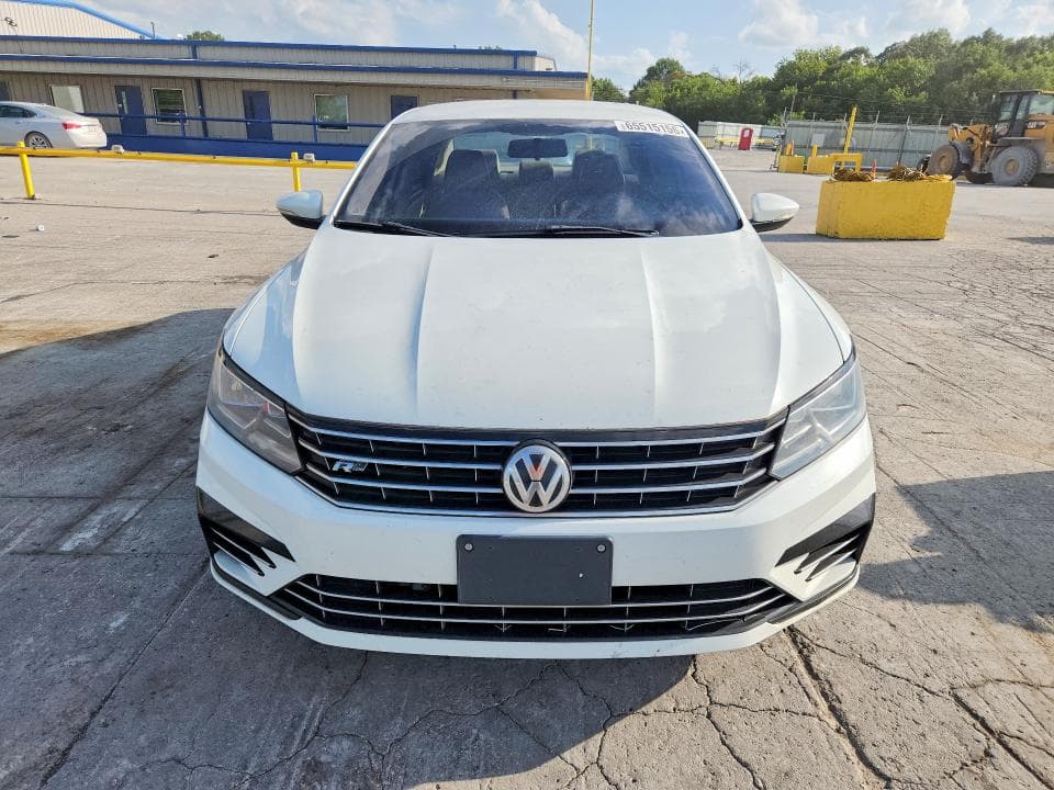 2017 VOLKSWAGEN PASSAT R-LINE 5