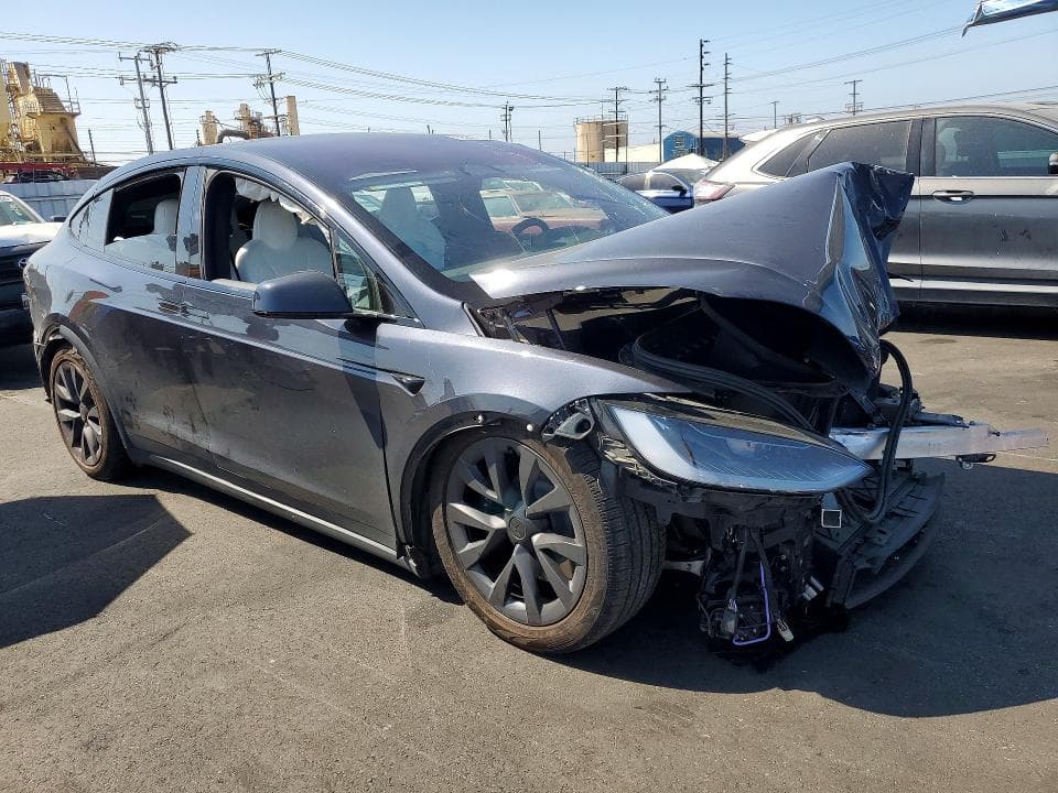 2023 TESLA MODEL X 4